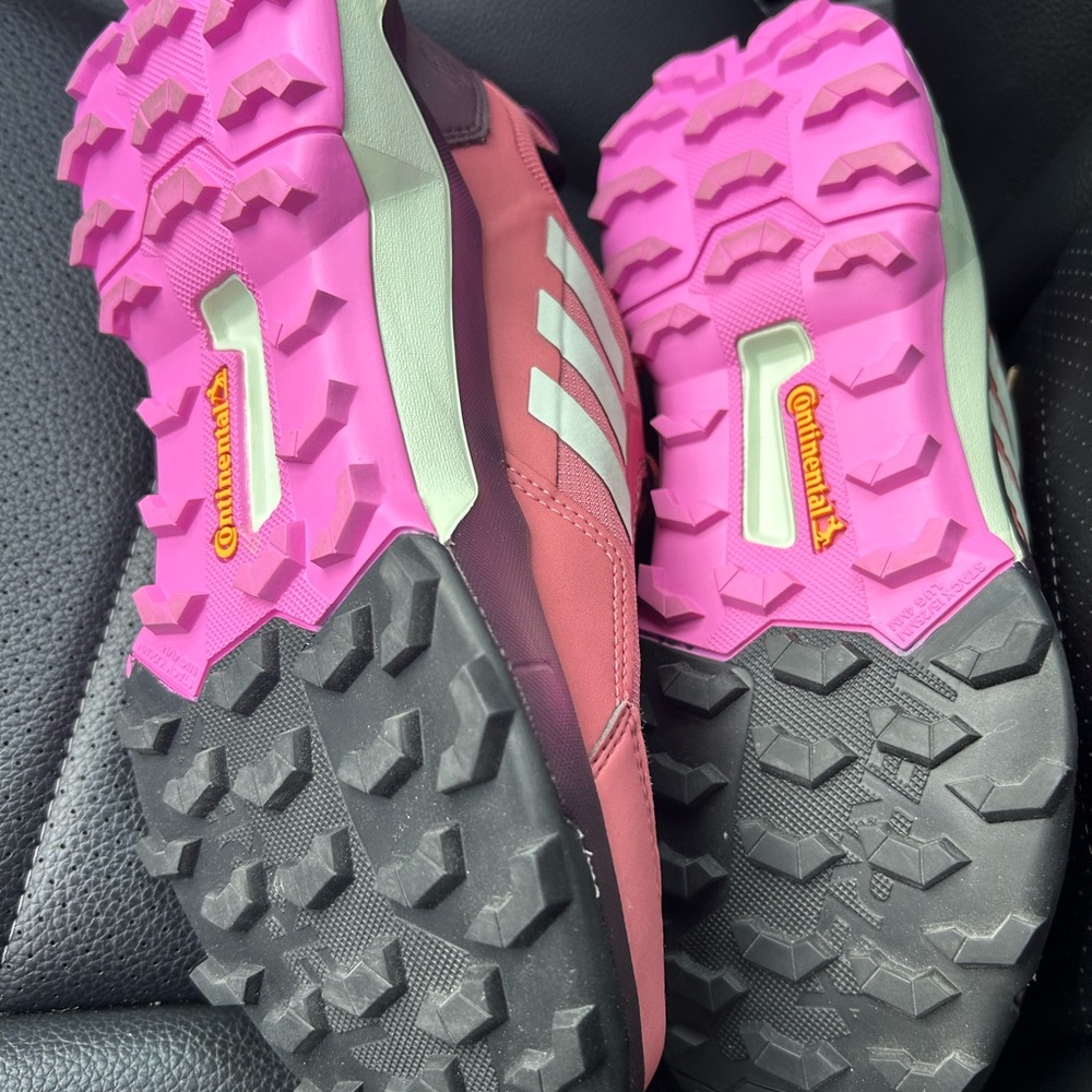 NWOT Adidas Gore-Tex Women's Hiking Trail Shoes - Picture 5 of 8